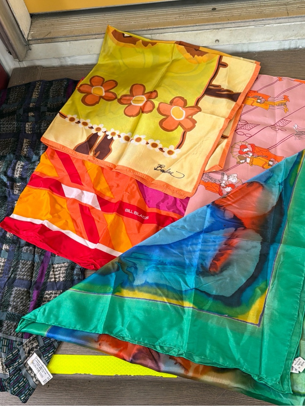 5 Vintage Colorful Floral & Abstract Silk Scarves - Multicolor Beeline, Blass
